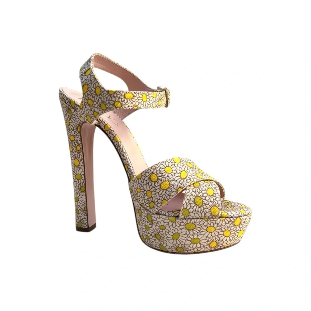 Red Valentino Yellow Daisy Print Platform‎ Sandals Heels Size 38 US 7.5